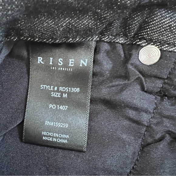 Black distresssed Risen stretch high rise cut-off shorts size medium - Picture 2 of 5